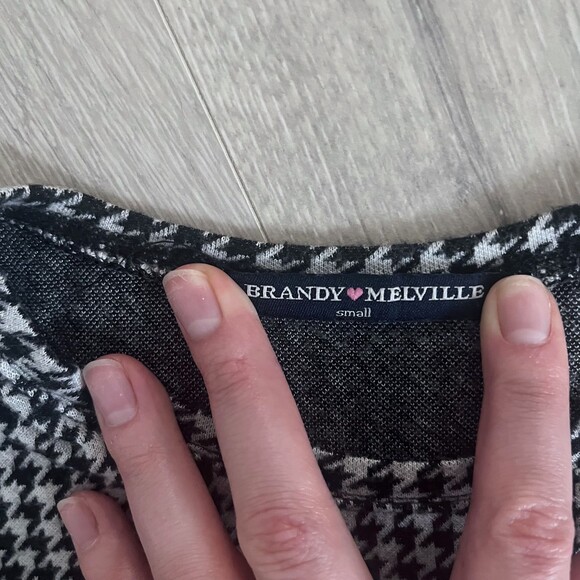 Brandy Melville Houndstooth Black and White Check Short Sleeve Shirt Small - Picture 4 of 4